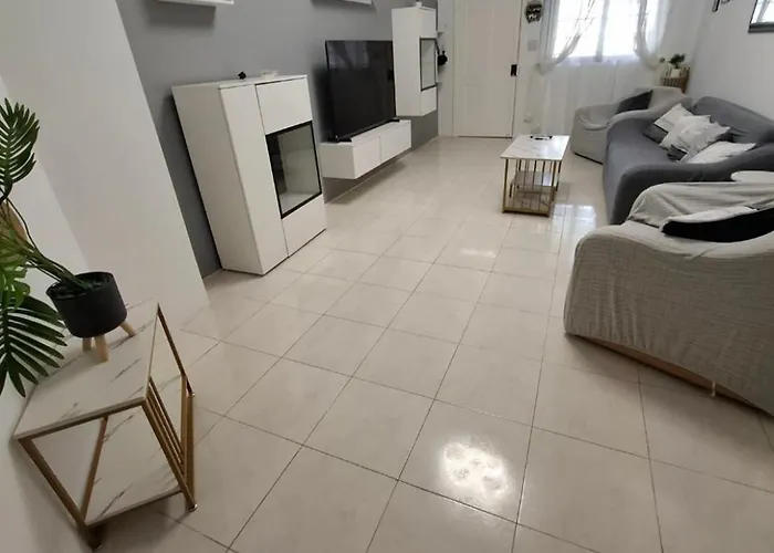 Family Maisonette In St. Paul's Bay